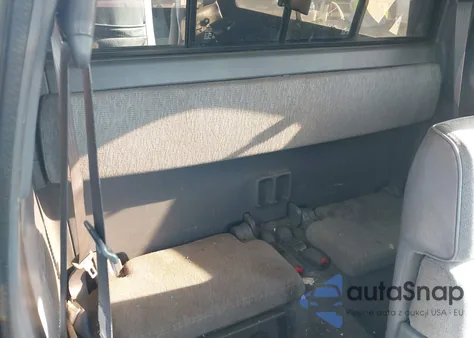 1998 Toyota Tacoma z USA, uszkodzony, nr VIN 4TAVL52N8WZ080909